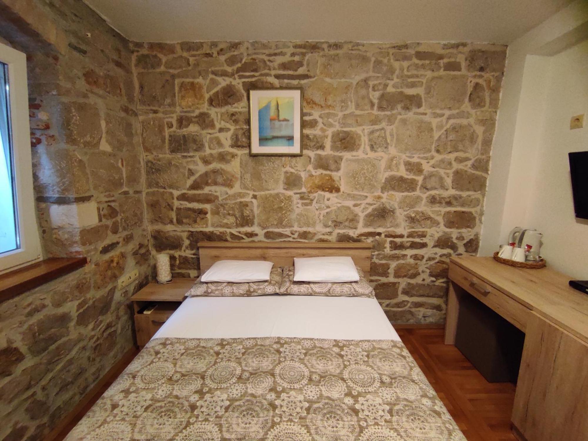 Guesthouse Mirula Split Bagian luar foto